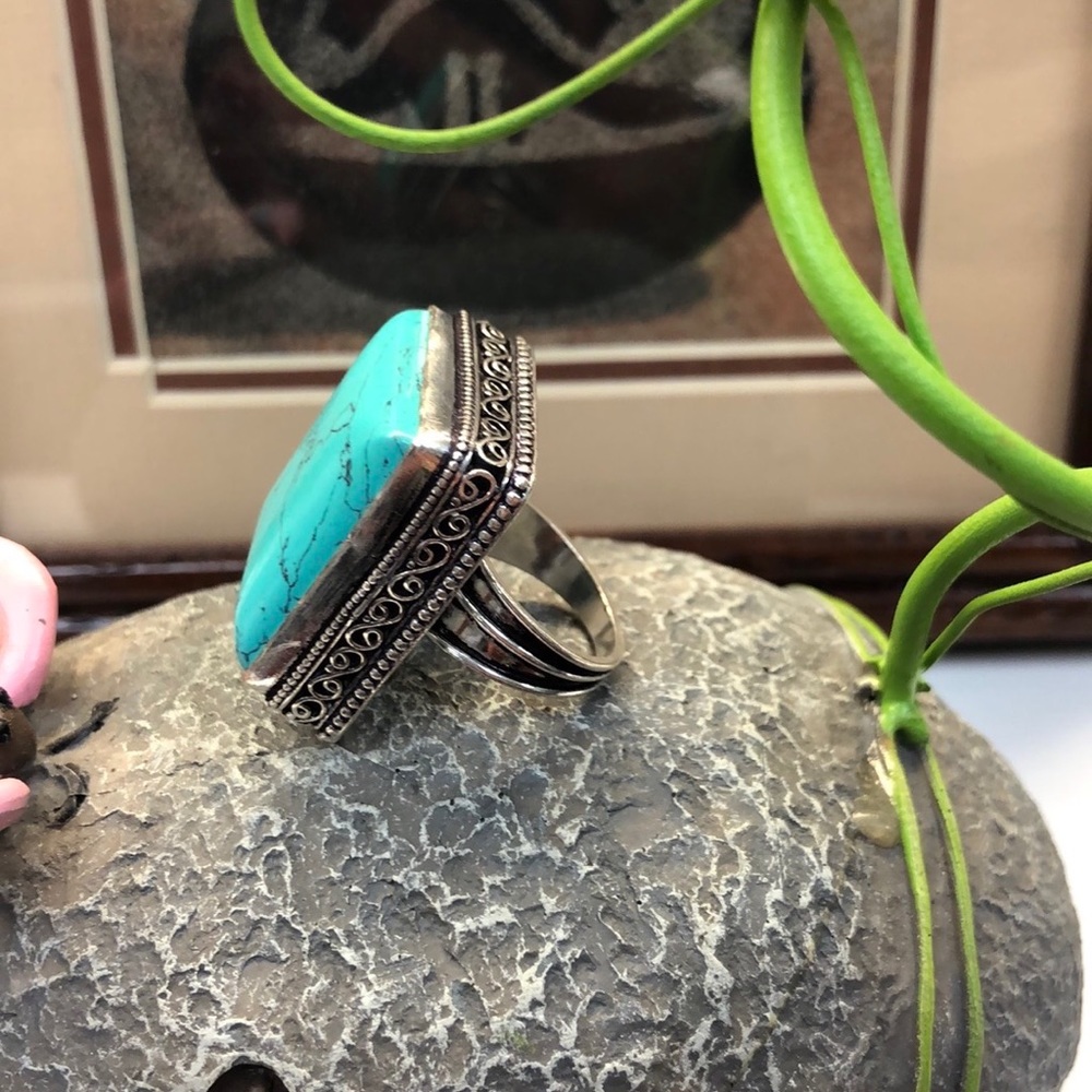 Silver Turquoise Ring - Picture 2 of 6